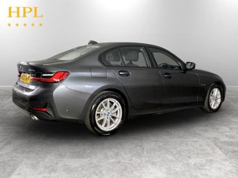 BMW 3 SERIES 2.0 330e 12kWh SE Pro Saloon 4dr Petrol Plug-in Hybrid Auto Euro