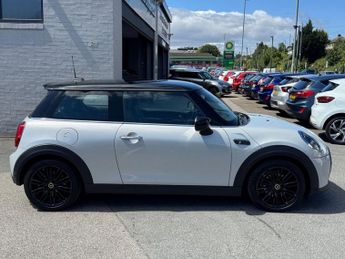 MINI Electric Hatch Cooper SE 32.6kWh Level 2 Hatchback 3dr Electric Auto (184 ps)