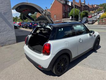 MINI Electric Hatch Cooper SE 32.6kWh Level 2 Hatchback 3dr Electric Auto (184 ps)