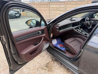 PORSCHE PANAMERA 2.9 V6 E-Hybrid 17.9kWh 4 Platinum Edition Saloon 5dr Petrol Plu