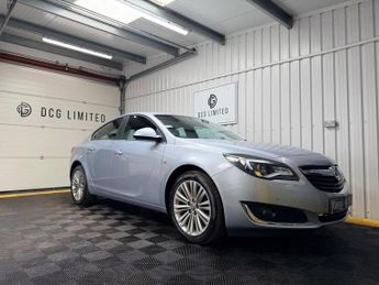 Vauxhall Insignia 1.8 16V Design Nav Hatchback 5dr Petrol Manual Euro 5 (140 ps)
