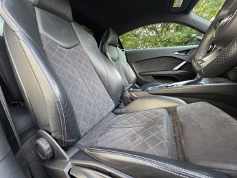 AUDI TT 2.0 TFSI 40 S line Coupe 3dr Petrol S Tronic Euro 6 (s/s) (197 p