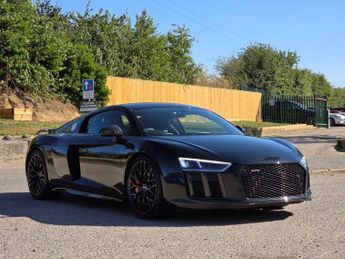 Audi R8 5.2 FSI V10 Plus Coupe 2dr Petrol S Tronic quattro Euro 6 (s/s) 