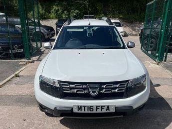 Dacia Duster 1.5 dCi Laureate SUV 5dr Diesel Manual 4WD Euro 6 (s/s) (110 ps)