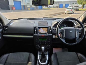LAND ROVER FREELANDER 2 2.2 SD4 XS SUV 5dr Diesel CommandShift 4WD Euro 5 (190 ps)