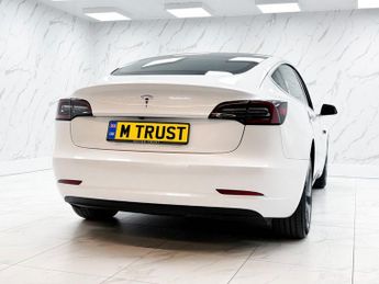 TESLA Model 3 Standard Range Plus Saloon 4dr Electric Auto RWD (241 bhp)