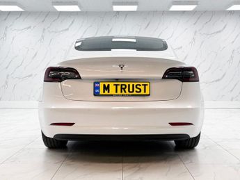 TESLA Model 3 Standard Range Plus Saloon 4dr Electric Auto RWD (241 bhp)