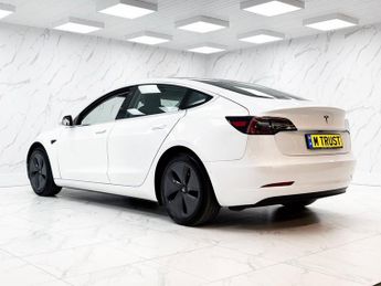 TESLA Model 3 Standard Range Plus Saloon 4dr Electric Auto RWD (241 bhp)