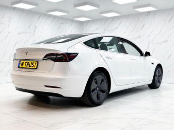 TESLA Model 3 Standard Range Plus Saloon 4dr Electric Auto RWD (241 bhp)