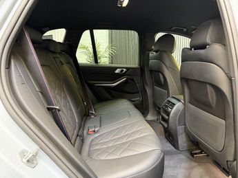 BMW X5 3.0 30d MHT M Sport SUV 5dr Diesel Hybrid Steptronic xDrive Euro