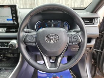 TOYOTA RAV4 2.5 VVT-h GPF Dynamic SUV 5dr Petrol Hybrid CVT Euro 6 (s/s) (21