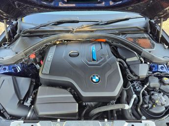 BMW 3 SERIES 2.0 330e 12kWh SE Pro Saloon 4dr Petrol Plug-in Hybrid Auto Euro