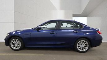 BMW 3 SERIES 2.0 330e 12kWh SE Pro Saloon 4dr Petrol Plug-in Hybrid Auto Euro