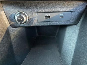 AUDI A1 1.0 TFSI 30 S line Sportback 5dr Petrol S Tronic Euro 6 (s/s) (1
