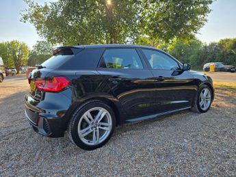 AUDI A1 1.0 TFSI 30 S line Sportback 5dr Petrol S Tronic Euro 6 (s/s) (1