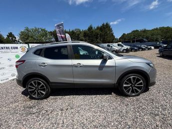 NISSAN QASHQAI 1.6 dCi Tekna SUV 5dr Diesel XTRON 2WD Euro 5 (s/s) (130 ps)