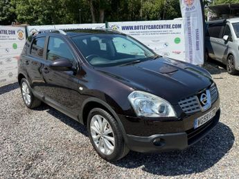 Nissan Qashqai 2.0 Tekna Hatchback 5dr Petrol CVT 4WD (Nav) (198 g/km, 139 bhp)