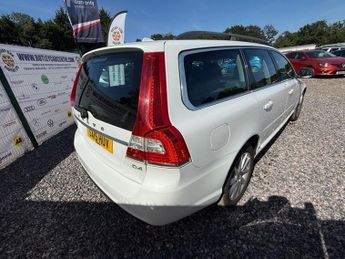 VOLVO V70 2.0 D4 SE Nav Estate 5dr Diesel Geartronic Euro 6 (s/s) (181 ps)