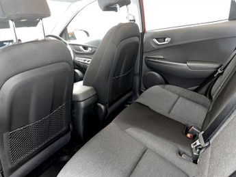 HYUNDAI KONA 39kWh Premium SUV 5dr Electric Auto (10.5kW Charger) (136 ps)