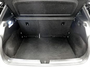 VOLKSWAGEN ID.3 Pro Performance 58kWh Life Hatchback 5dr Electric Auto (204 ps)