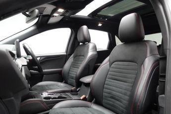 FORD KUGA 2.5 EcoBoost Duratec 14.4kWh ST-Line X First Edition SUV 5dr Pet