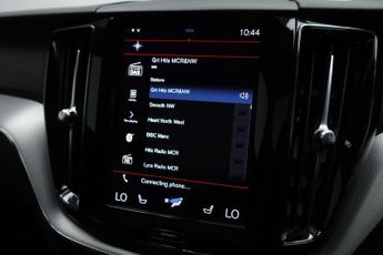 VOLVO XC60 2.0 B5 MHEV R-Design SUV 5dr Petrol Hybrid Auto Euro 6 (s/s) (25