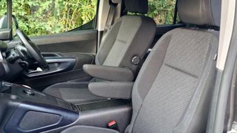 PEUGEOT RIFTER 1.2 PureTech Allure Premium Long MPV 5dr Petrol EAT Euro 6 (s/s)