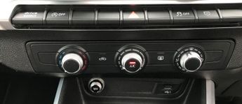 AUDI Q2 1.4 TFSI CoD S line SUV 5dr Petrol S Tronic Euro 6 (s/s) (150 ps