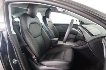 TESLA Model 3 Long Range Auto RWD 4dr