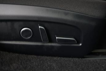 TESLA Model 3 Long Range Auto RWD 4dr