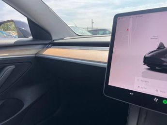 TESLA Model 3 Saloon 4dr Electric Auto RWD (241 bhp)
