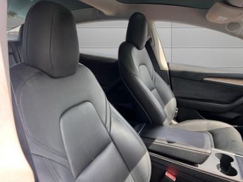 TESLA Model 3 Saloon 4dr Electric Auto RWD (241 bhp)