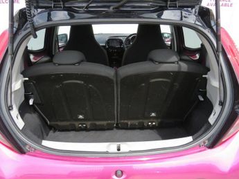 TOYOTA AYGO 1.0 VVT-i x-cite Hatchback 5dr Petrol x-shift Euro 6 (Safety Sen