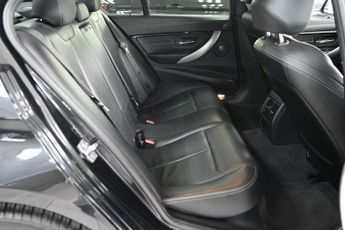 BMW 3 SERIES 3.0 330d M Sport Saloon 4dr Diesel Auto xDrive Euro 6 (s/s) (258
