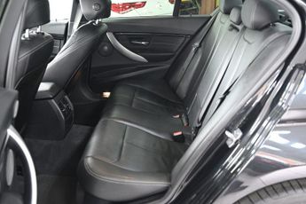 BMW 3 SERIES 3.0 330d M Sport Saloon 4dr Diesel Auto xDrive Euro 6 (s/s) (258