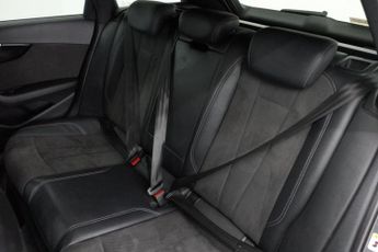 AUDI A4 AVANT 2.0 TFSI 35 Black Edition Estate 5dr Petrol S Tronic Euro 6 (s/s