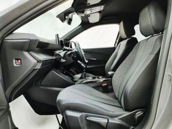 PEUGEOT 2008 1.2 PureTech Allure SUV 5dr Petrol Manual Euro 6 (s/s) (100 ps)