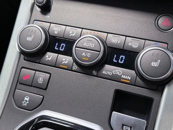 LAND ROVER RANGE ROVER EVOQUE 2.0 TD4 SE Tech SUV 5dr Diesel Auto 4WD Euro 6 (s/s) (180 ps)