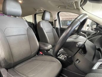 FORD KUGA 2.0 TDCi EcoBlue Titanium Edition SUV 5dr Diesel Powershift Euro