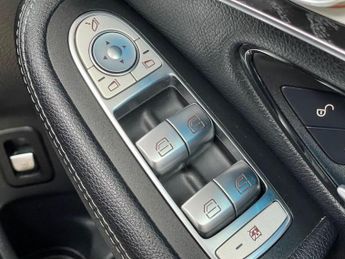 MERCEDES-BENZ GLC 2.0 GLC250 AMG Line (Premium) Coupe 5dr Petrol G-Tronic+ 4MATIC 