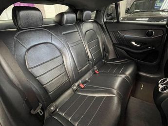 MERCEDES-BENZ GLC COUPE 2.0 GLC250 AMG Line (Premium) Coupe 5dr Petrol G-Tronic+ 4MATIC 