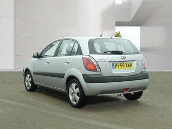 KIA RIO 1.4 3 Hatchback 5dr Petrol Manual (150 g/km, 95 bhp)