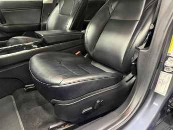 TESLA Model 3 Standard Range Plus Saloon 4dr Electric Auto RWD (241 bhp)