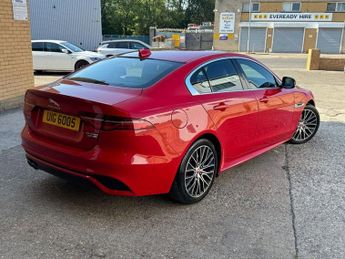 JAGUAR XE 2.0 D180 R-Dynamic S Saloon 4dr Diesel Auto Euro 6 (s/s) (180 ps