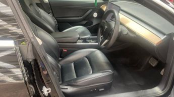 TESLA Model 3 Standard Range Plus Saloon 4dr Electric Auto RWD (241 bhp)