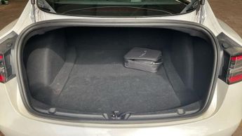 TESLA Model 3 Standard Range Plus Saloon 4dr Electric Auto RWD (241 bhp)