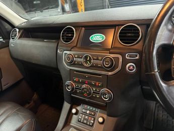 LAND ROVER DISCOVERY 4 3.0 SD V6 SE Tech SUV 5dr Diesel Auto 4WD Euro 5 (s/s) (255 bhp)