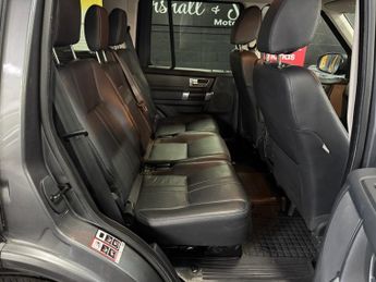 LAND ROVER DISCOVERY 4 3.0 SD V6 SE Tech SUV 5dr Diesel Auto 4WD Euro 5 (s/s) (255 bhp)