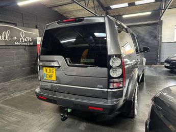 LAND ROVER DISCOVERY 4 3.0 SD V6 SE Tech SUV 5dr Diesel Auto 4WD Euro 5 (s/s) (255 bhp)