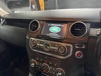 LAND ROVER DISCOVERY 4 3.0 SD V6 HSE SUV 5dr Diesel Auto 4WD Euro 5 (s/s) (255 bhp)